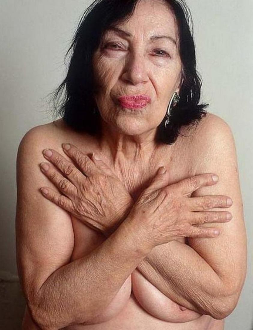 Free Pictures Of Grandmother Tits