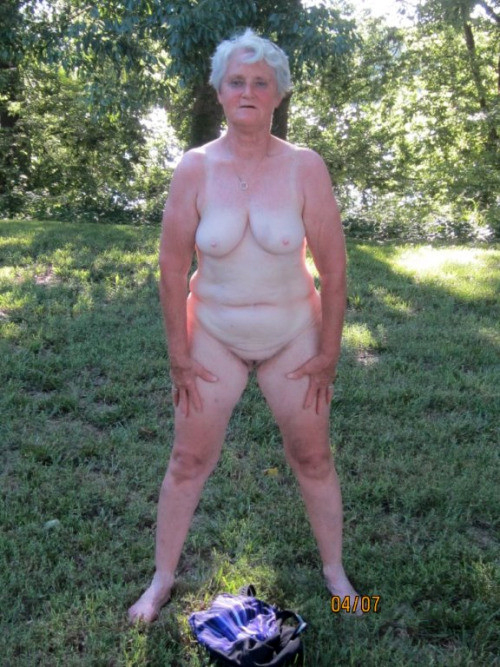 older granny big boobs porn pics