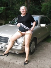 older granny pussy sex pictures